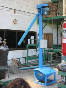 ท่อส่งเม็ดพลาสติก