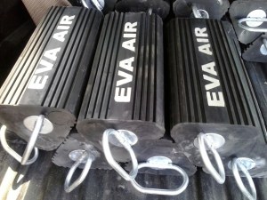 ชอล์คยางห้ามล้อเครื่องบิน Rubber Wheel Chock